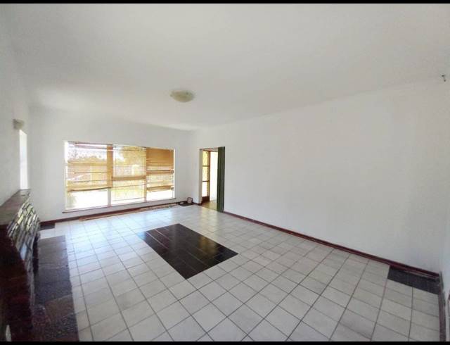 2 BEDROOM HOUSE RENTED IN MALABAR